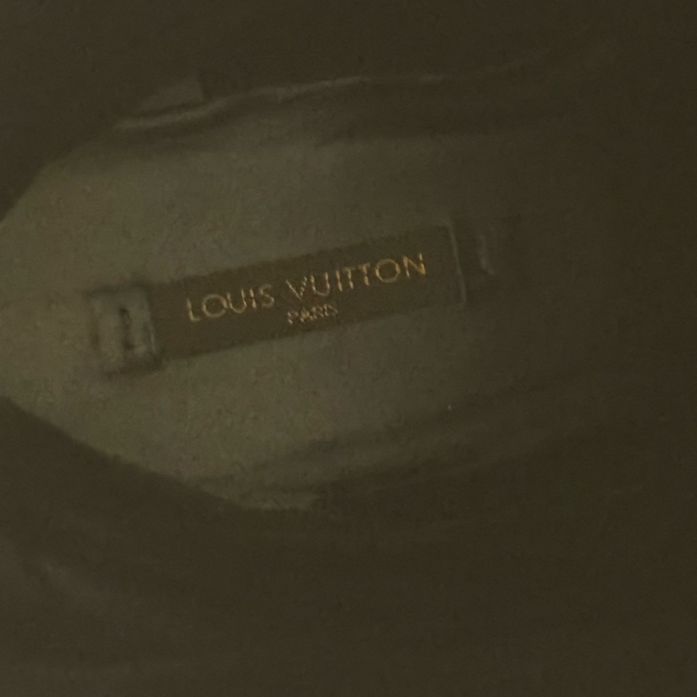 Louis Vuitton Crossroad Suede Black Boots 🌟 - Picture 14 of 14